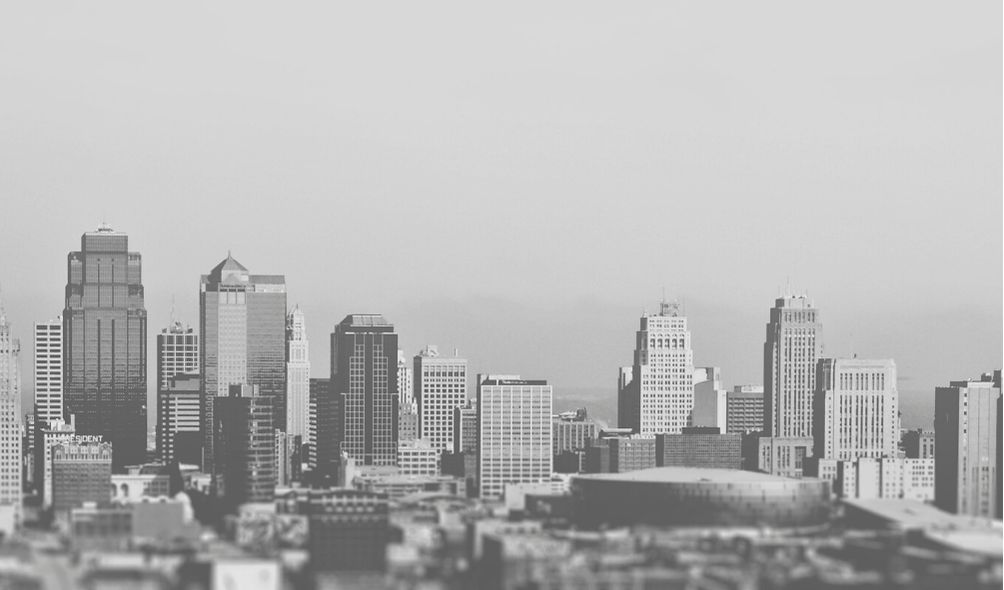 CONSTRUTORA CONDENADA À REPARAÇÃO DE DANOS EM RAZÃO DO ATRASO NA ENTREGA DO IMÓVEL.