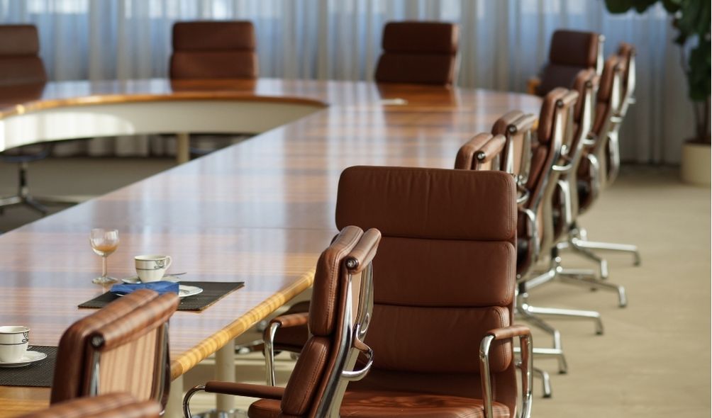 JUSTIÇA DO TRABALHO EXCLUI RESPONSABILIDADE DE EX-SÓCIOS